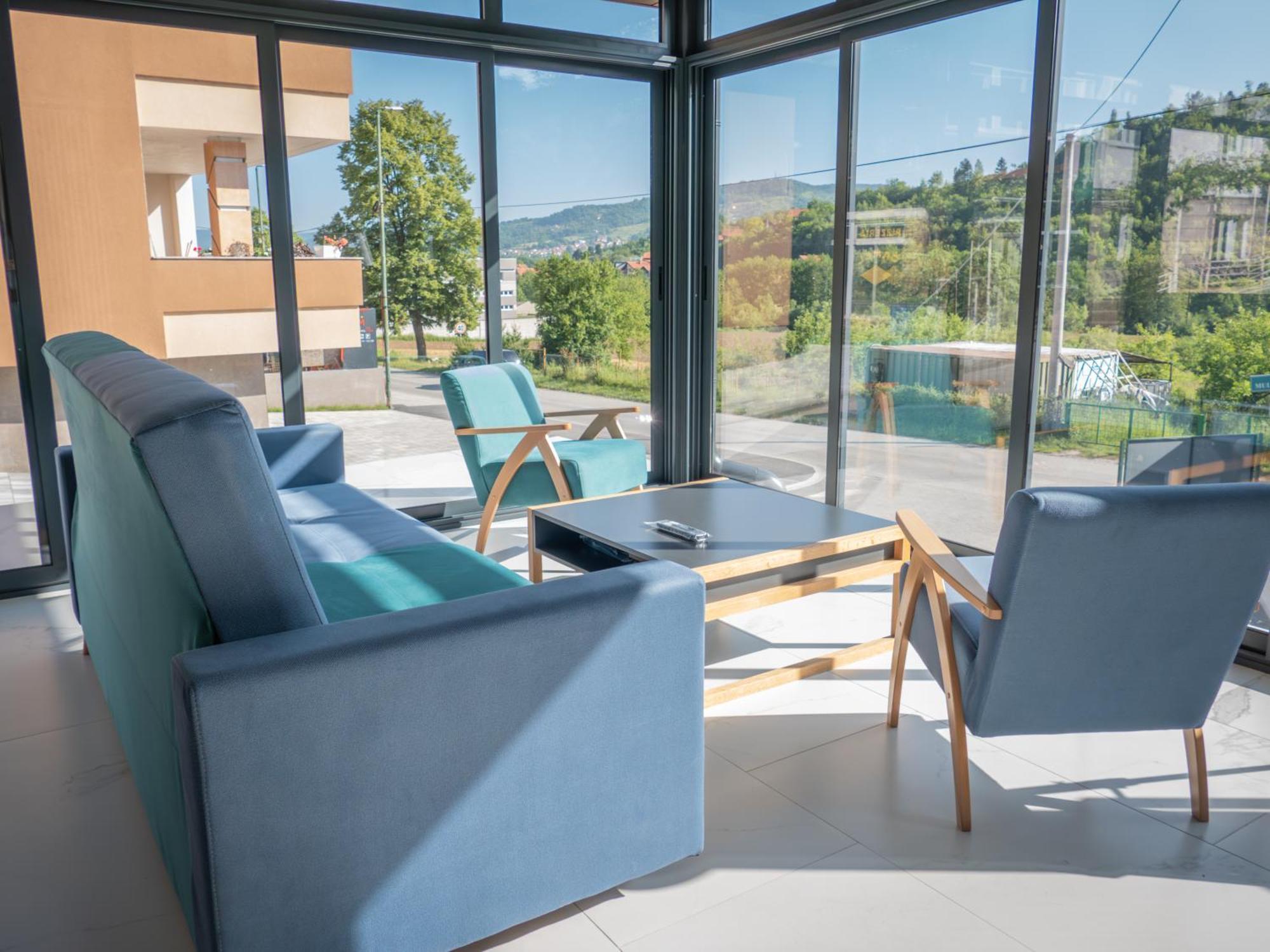 Sunny Corner Apartments Visoko Luaran gambar