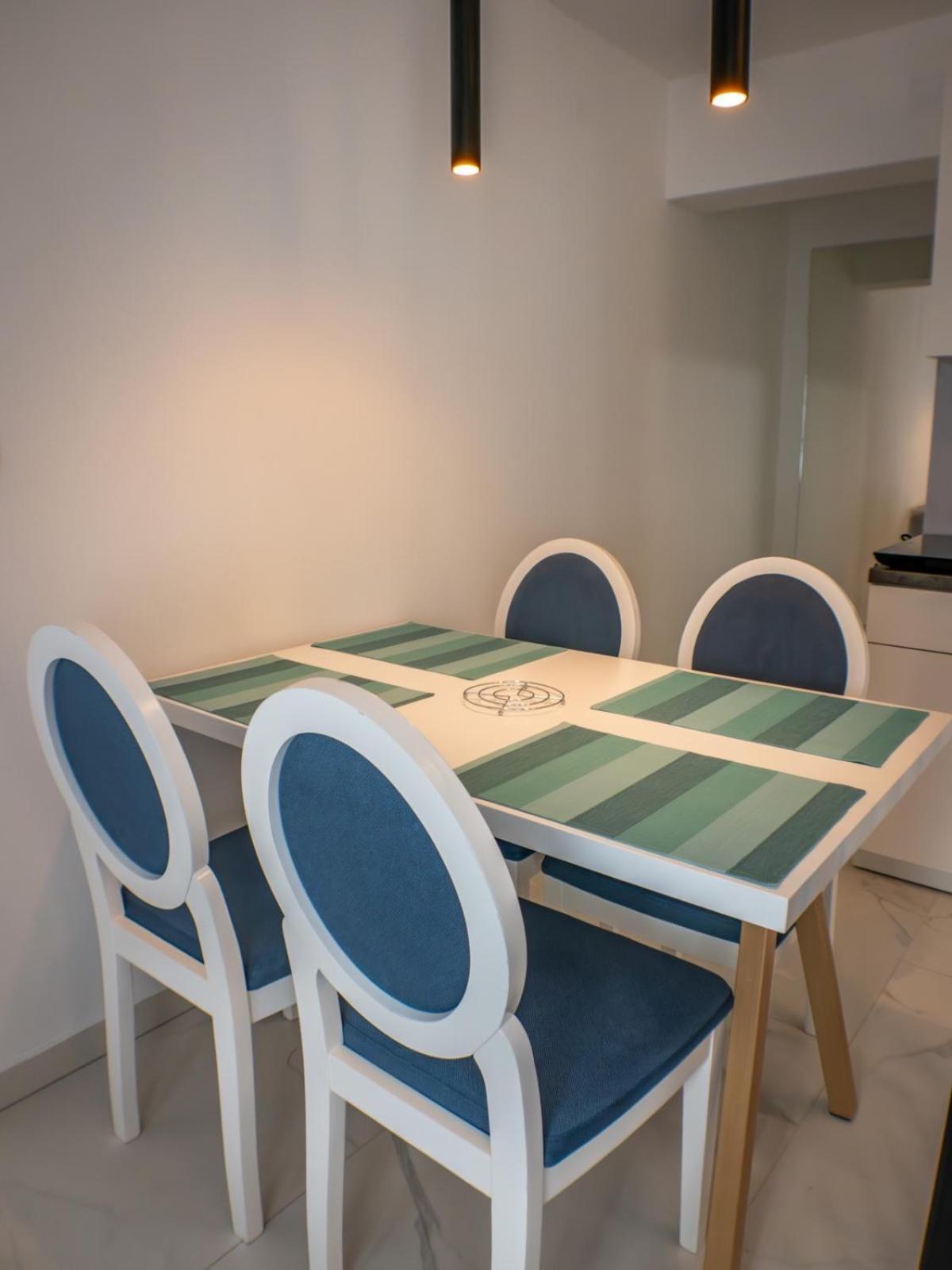 Sunny Corner Apartments Visoko Luaran gambar
