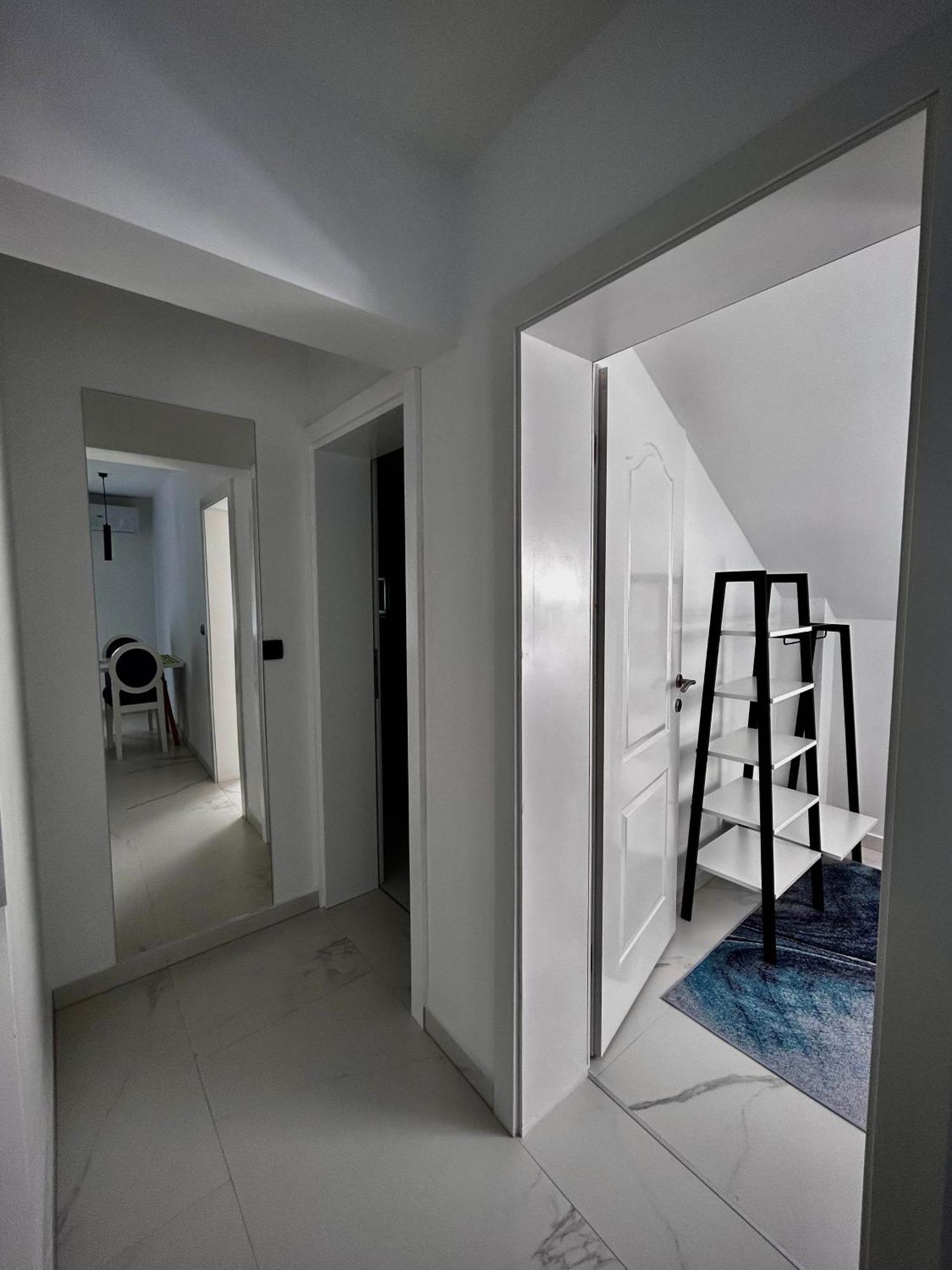 Sunny Corner Apartments Visoko Luaran gambar