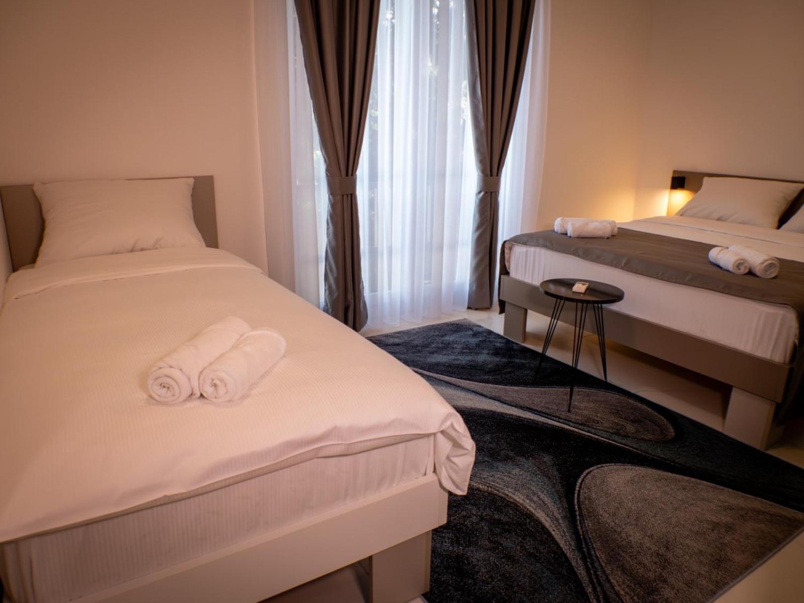 Sunny Corner Apartments Visoko Luaran gambar