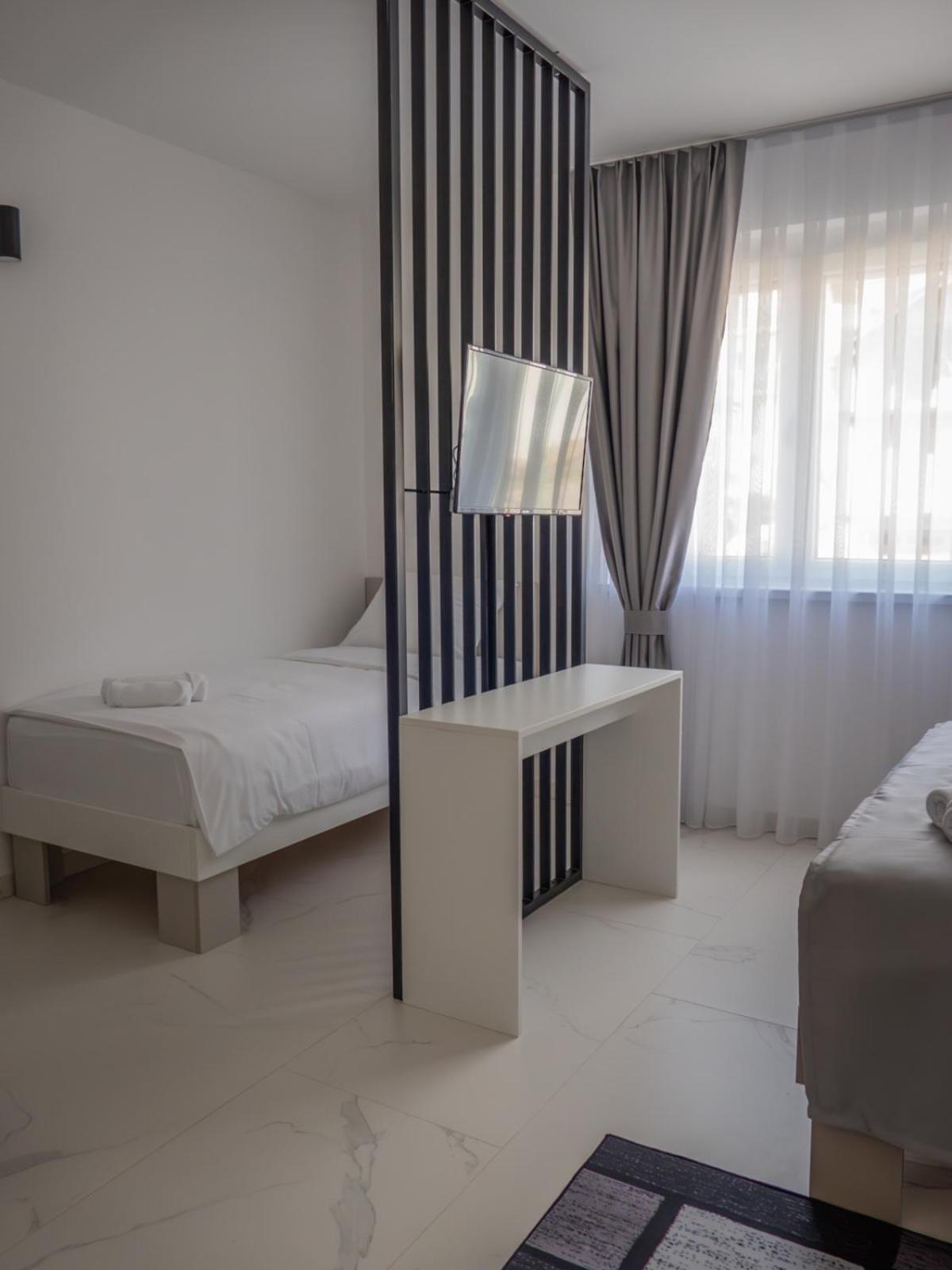 Sunny Corner Apartments Visoko Luaran gambar