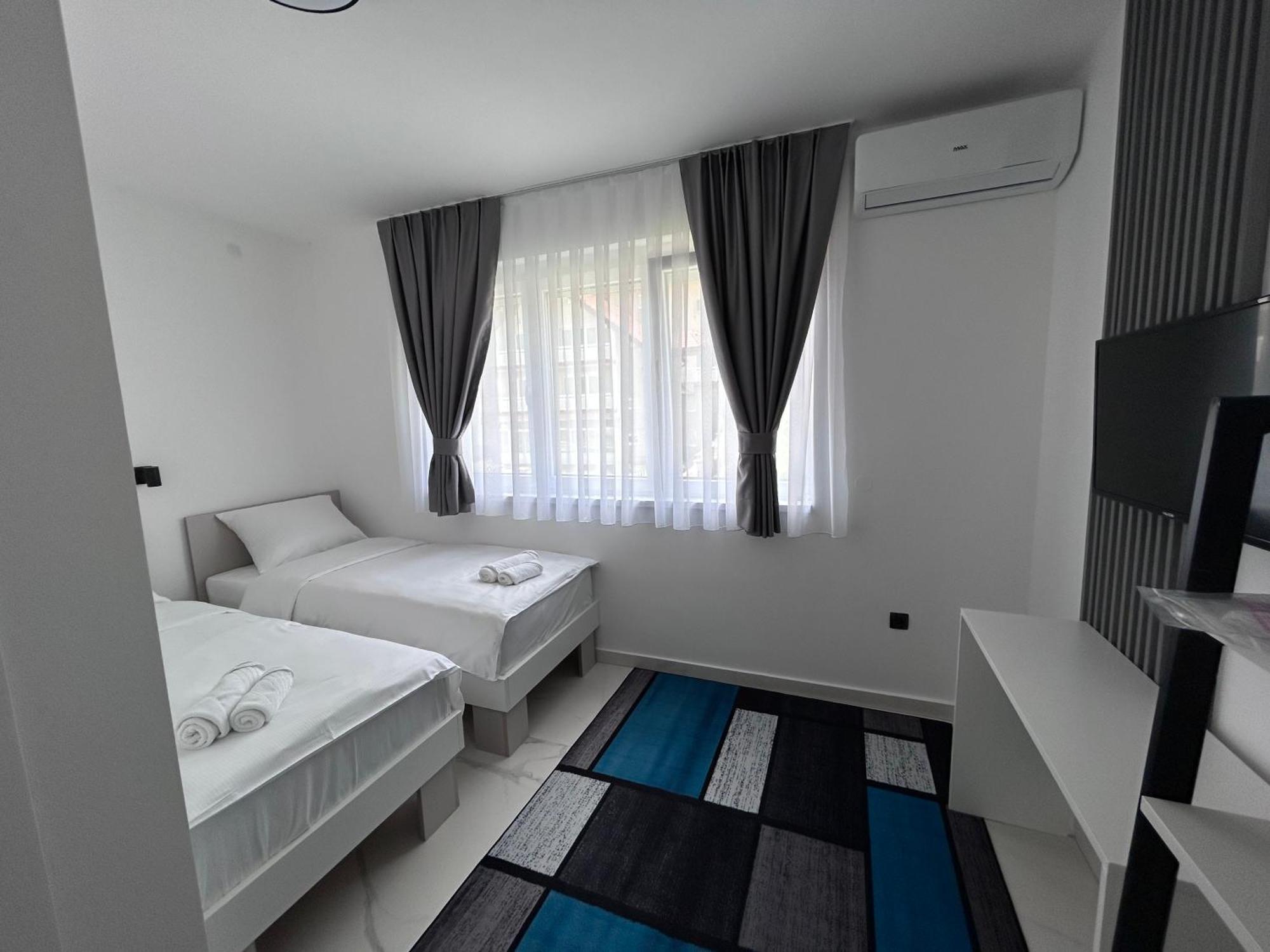 Sunny Corner Apartments Visoko Luaran gambar